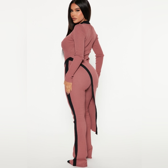 SWEATER PANT SET- MAUVE/COMBO SIZE SMALL - Picture 5 of 9